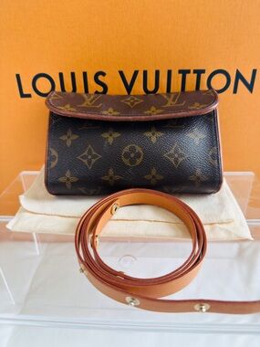 Louis Vuitton Monogram Pochette Florentine Vintage Y2K WaistBag Adjustable Strap